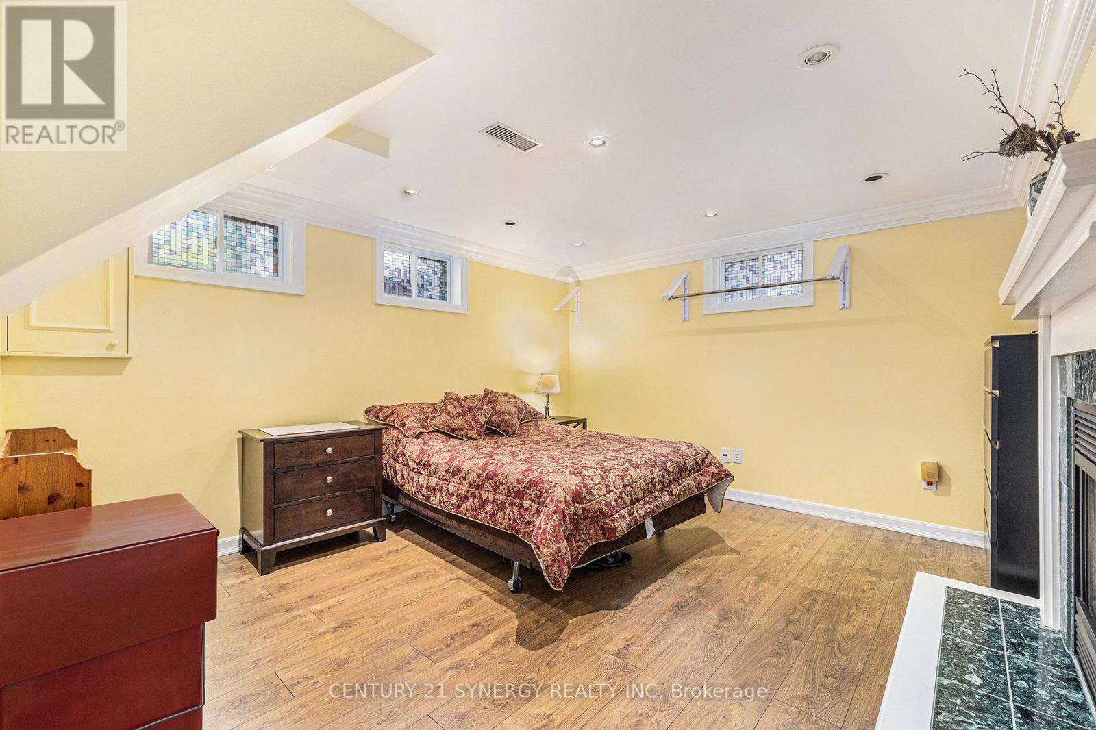 1069 Arnot Road