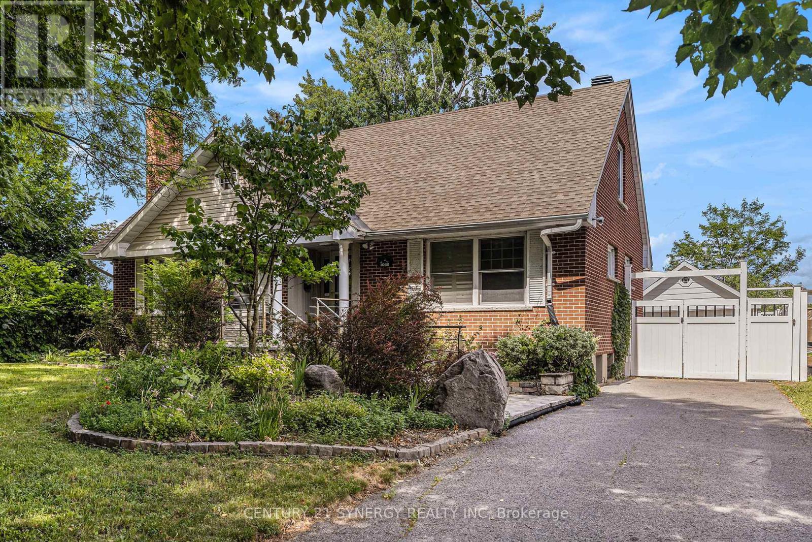 1069 Arnot Road