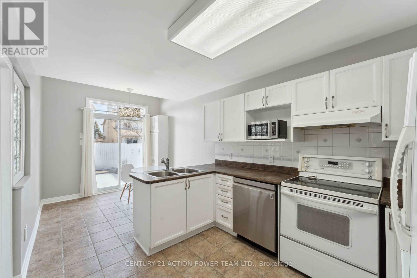 13 Avonhurst Avenue
