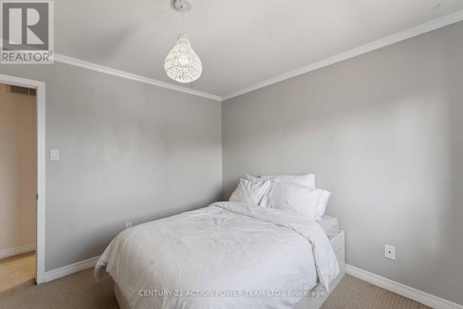 13 Avonhurst Avenue