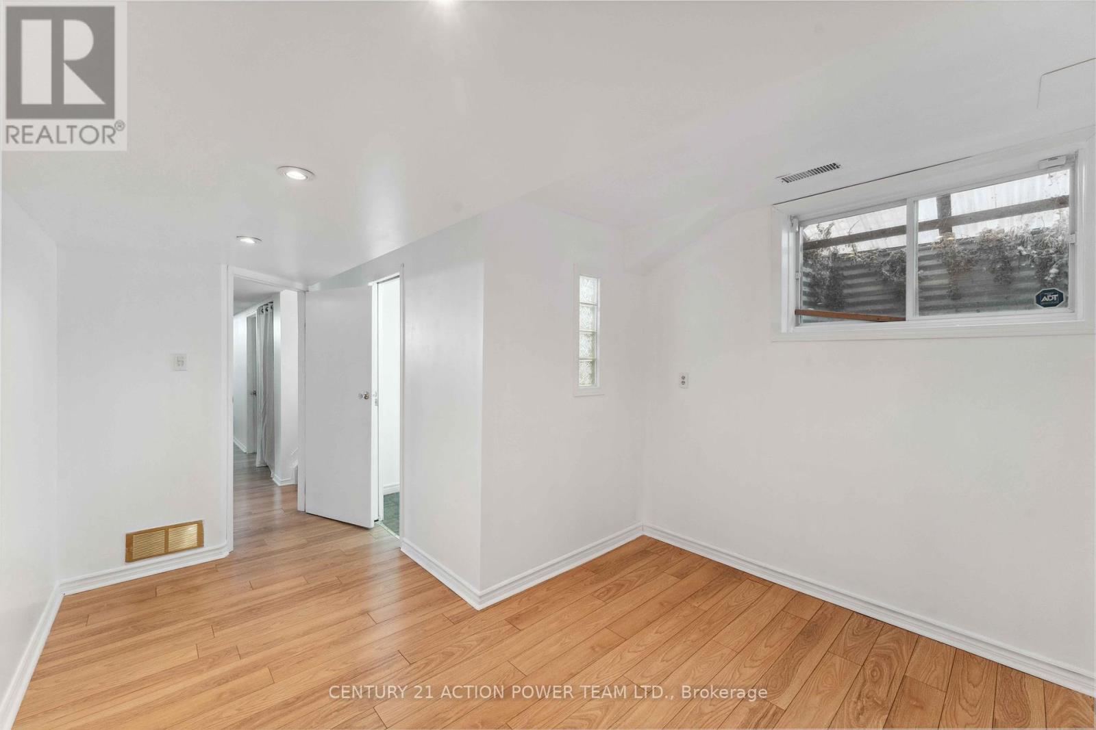 13 Avonhurst Avenue