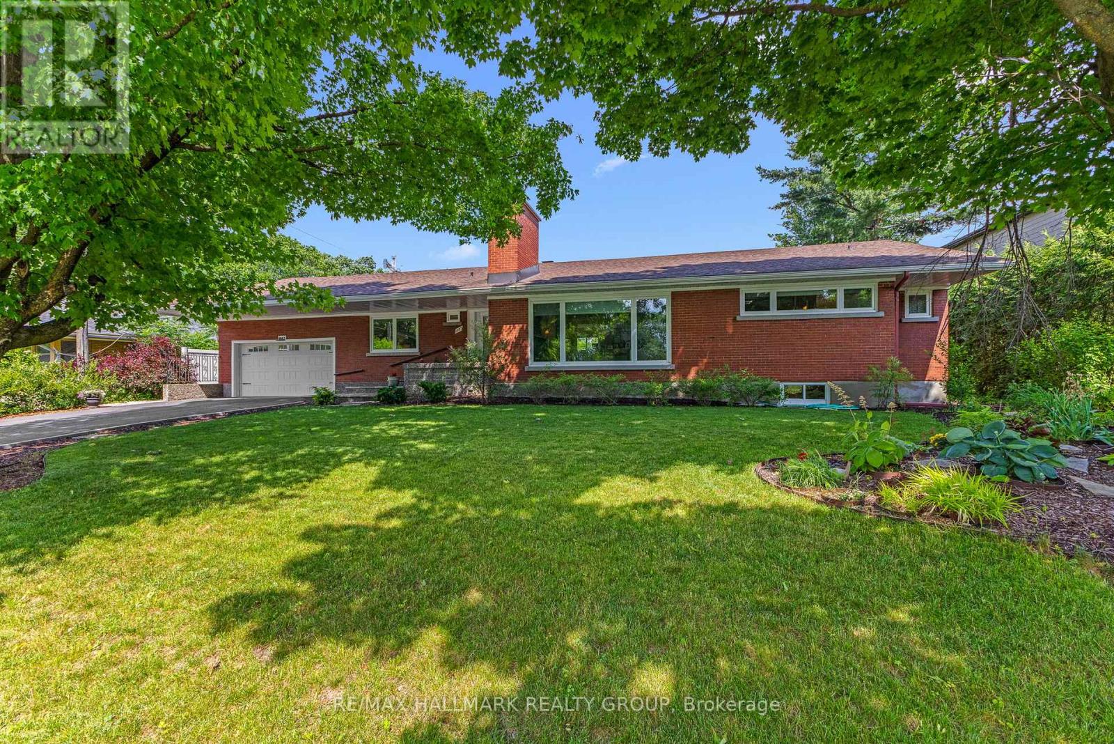 1883 Barnhart Place