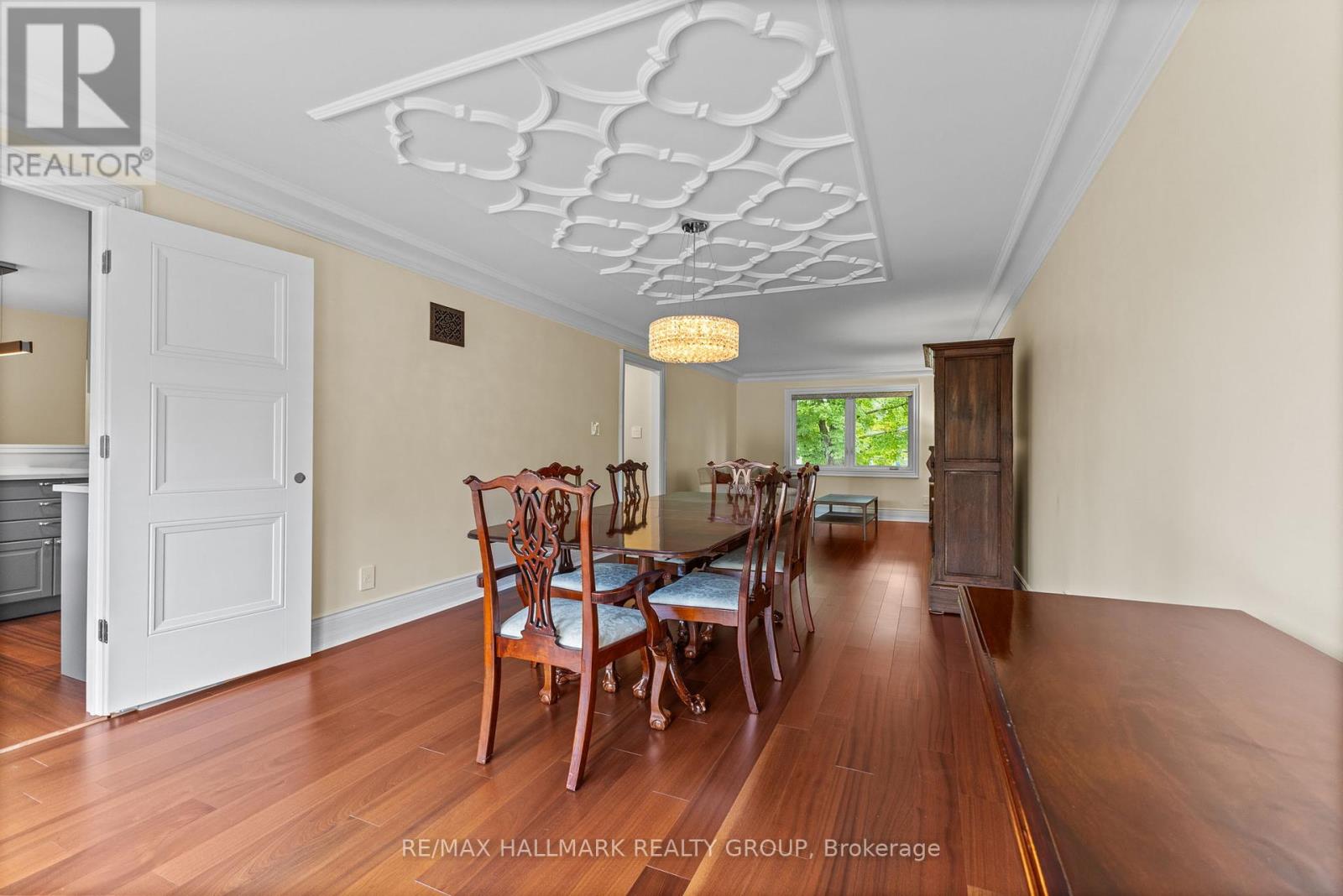 1883 Barnhart Place