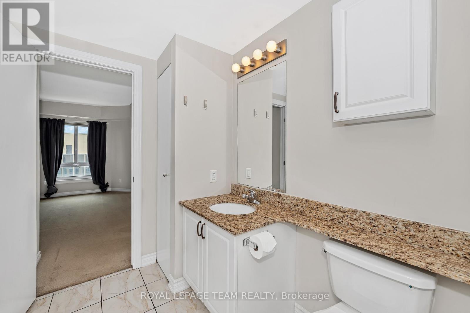 1404 - 234 Rideau Street