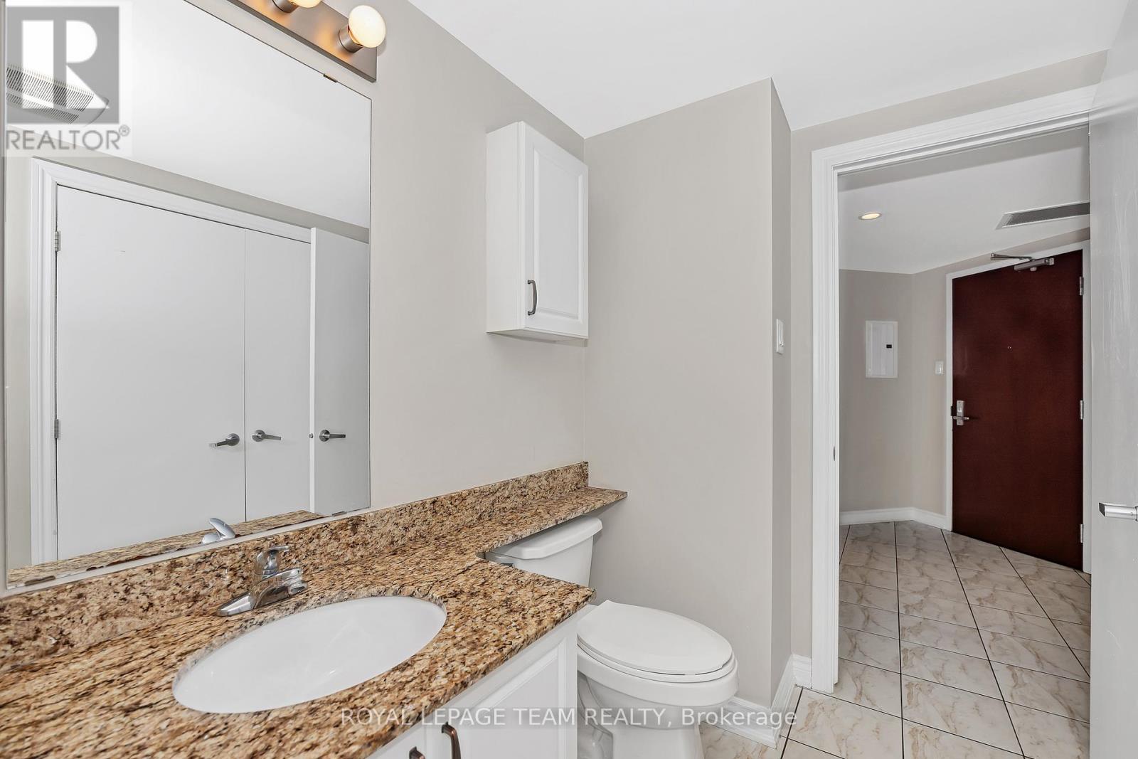 1404 - 234 Rideau Street
