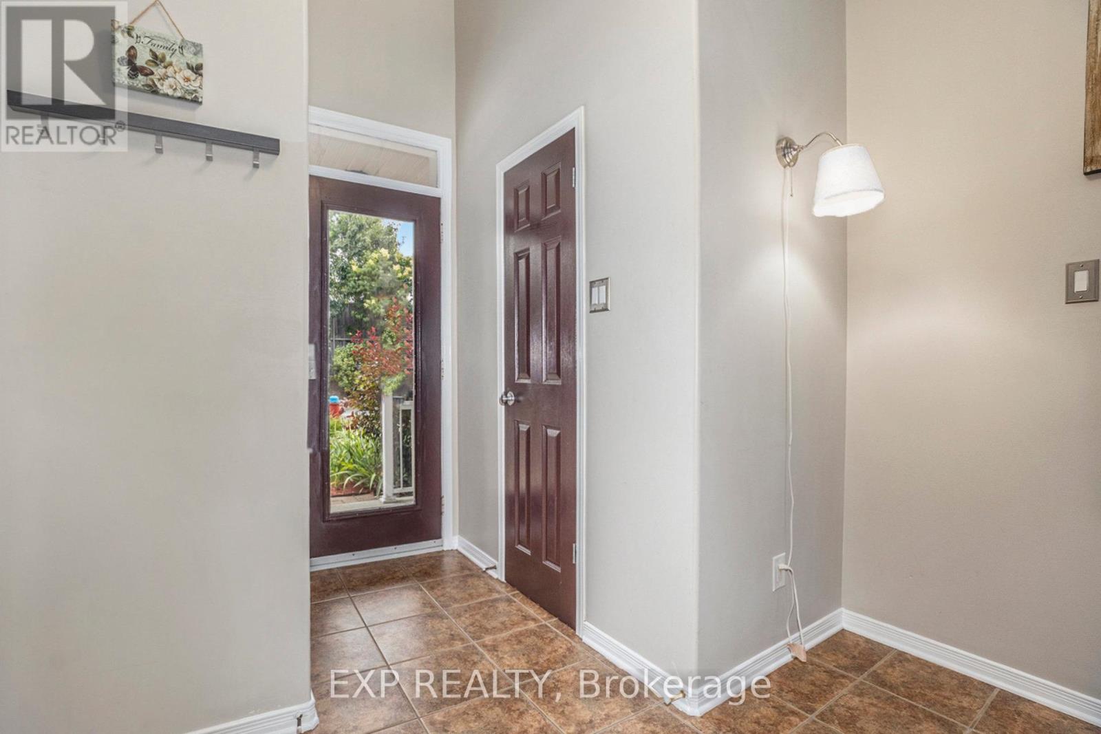 215 Parkrose Private