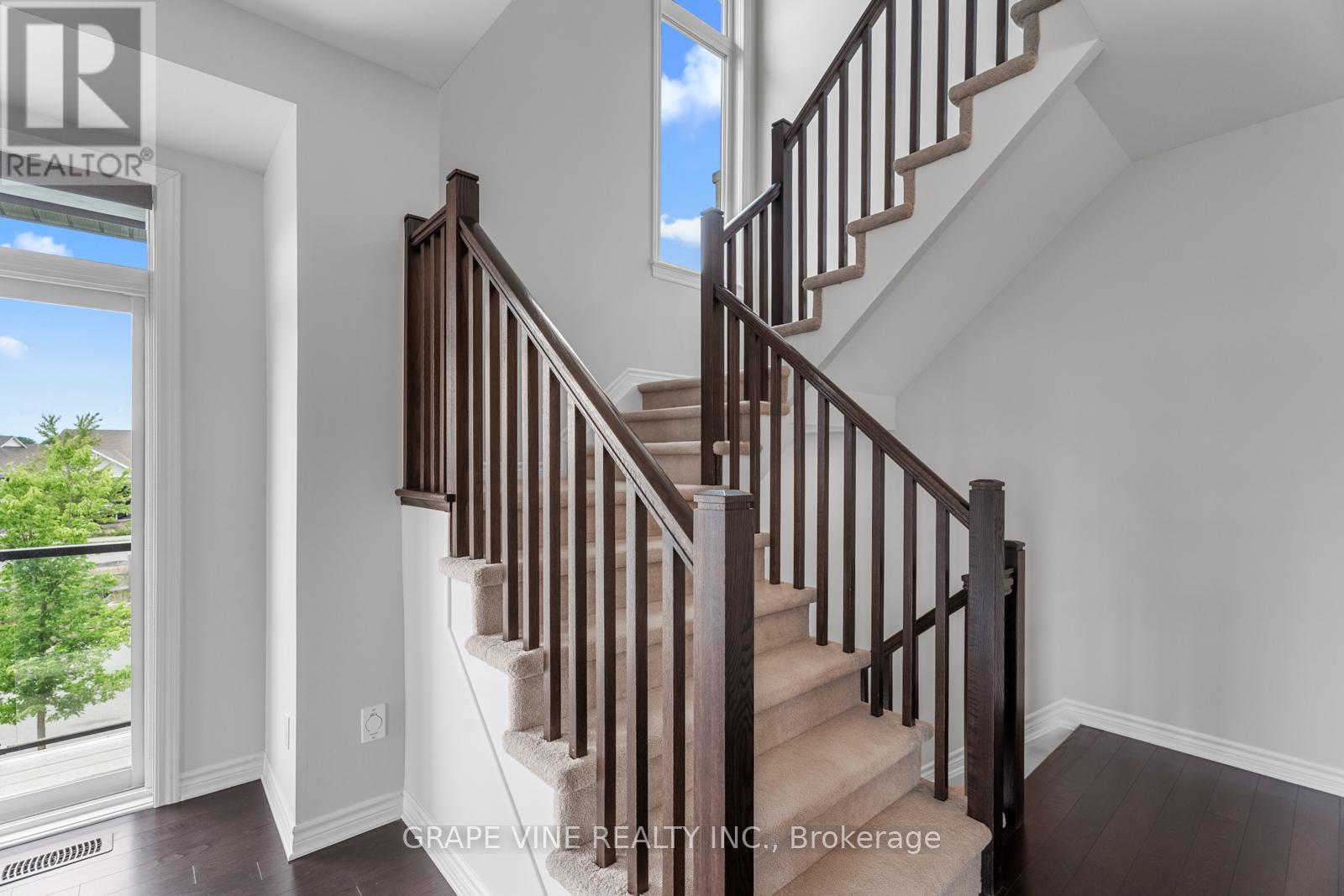 599 Cartographe Street