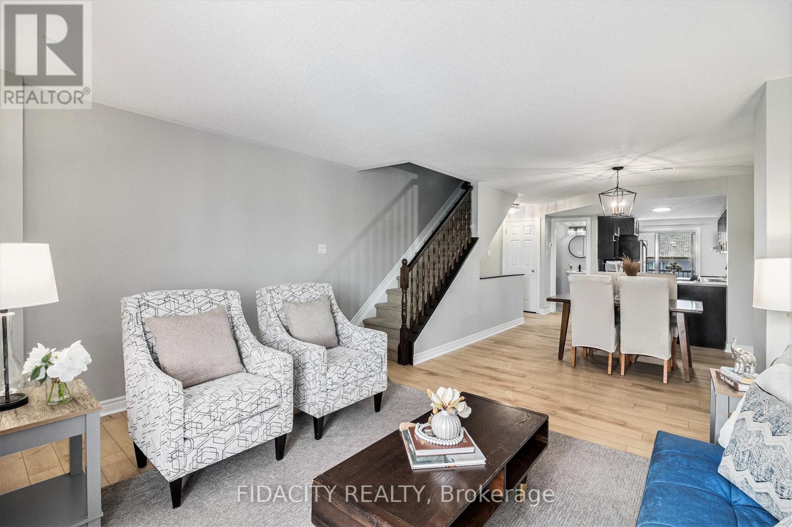 3 - 711 Lakeridge Drive