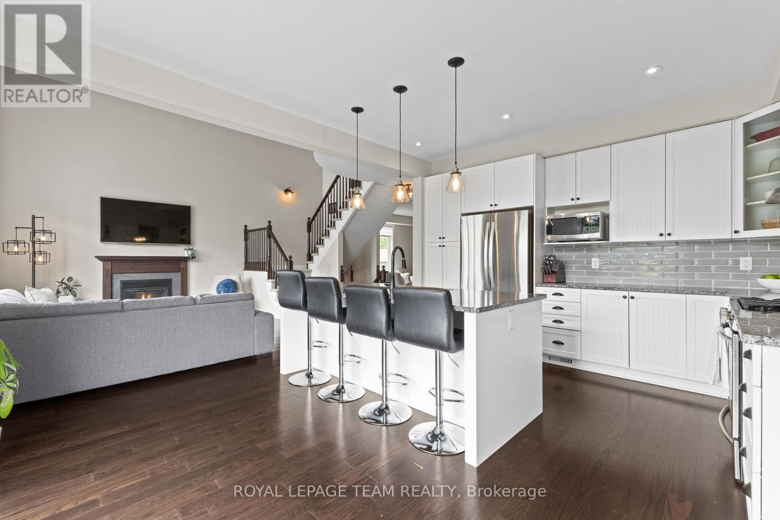43 Hibiscus Way
