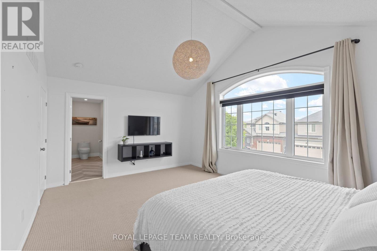 43 Hibiscus Way