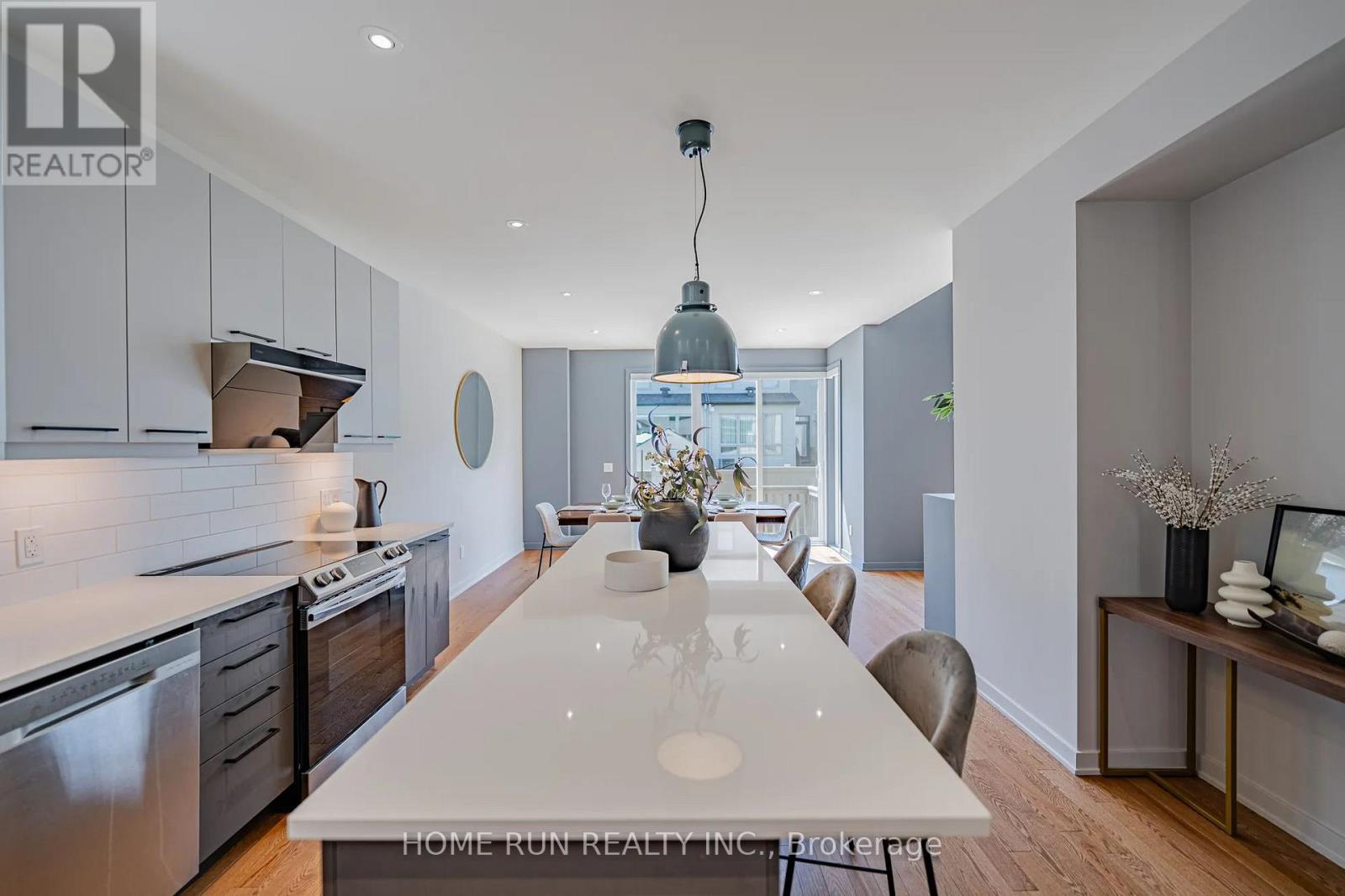 530 Tenor Ridge