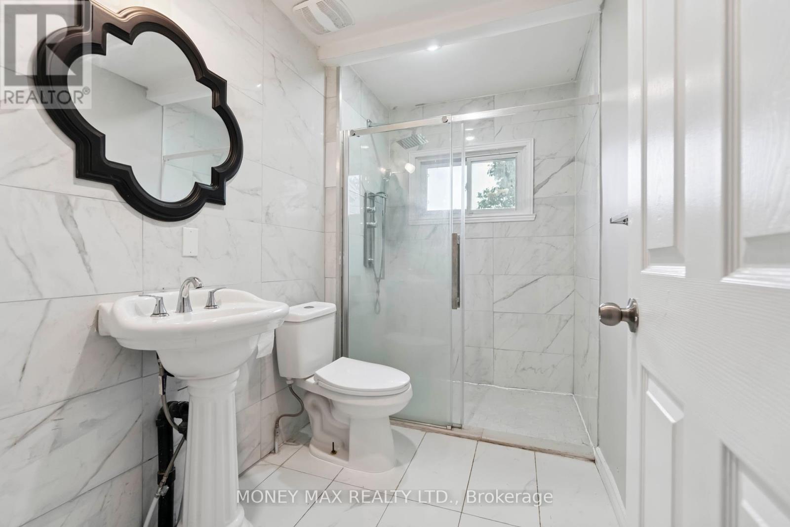 11 Jerrilynn Crescent