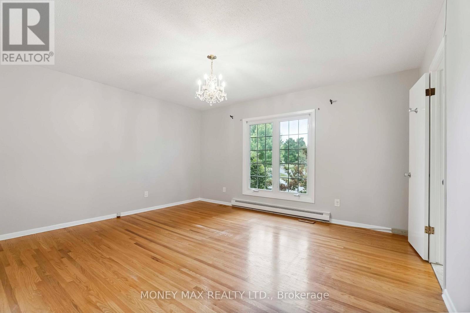 11 Jerrilynn Crescent