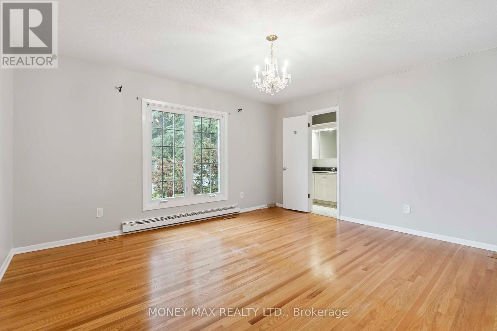 11 Jerrilynn Crescent