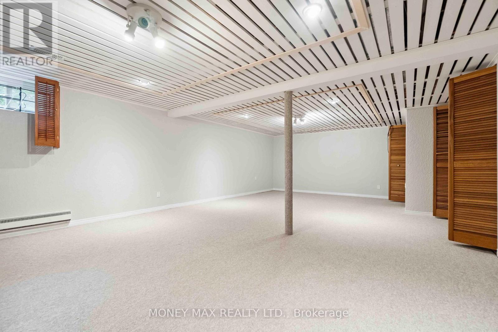 11 Jerrilynn Crescent