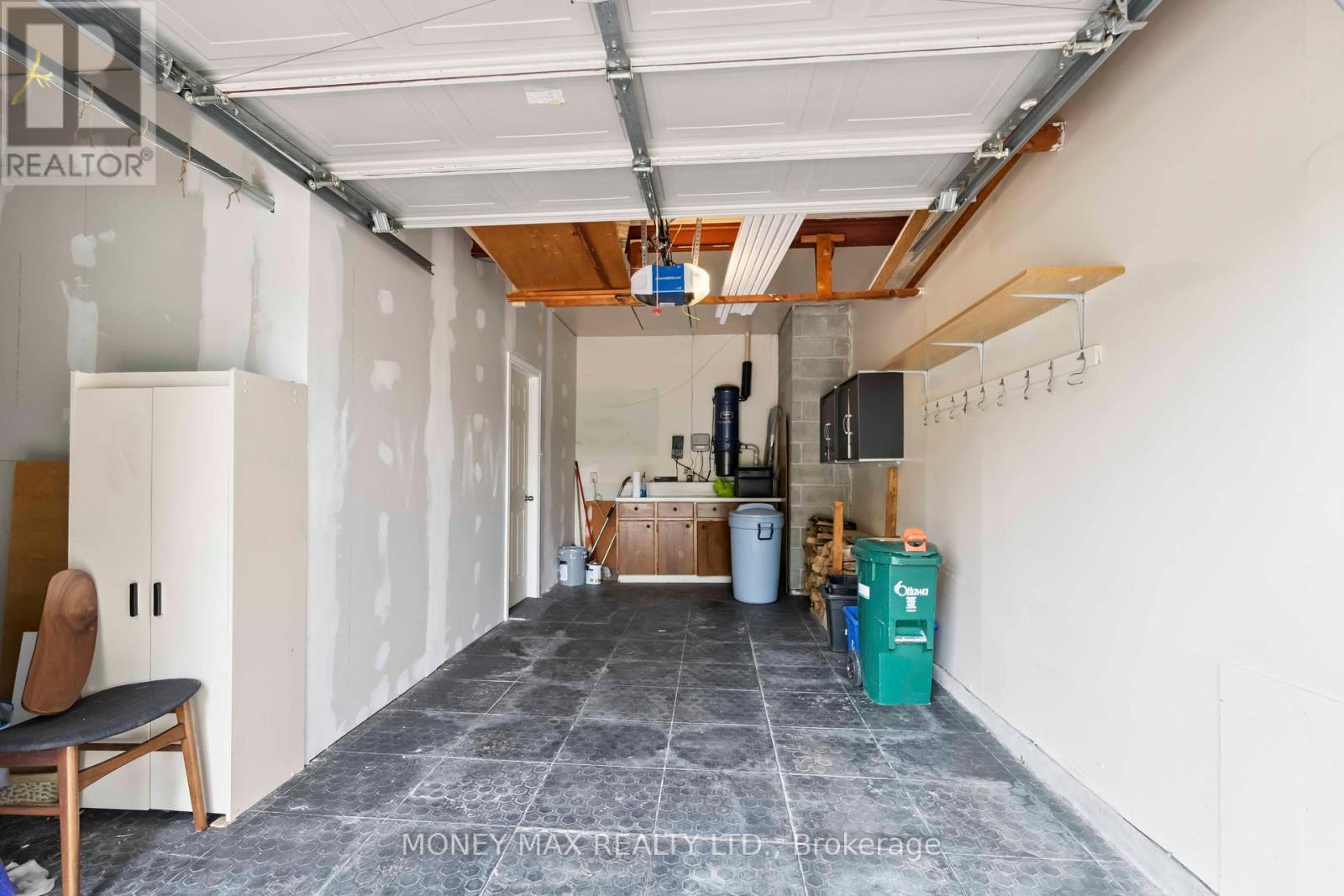 11 Jerrilynn Crescent