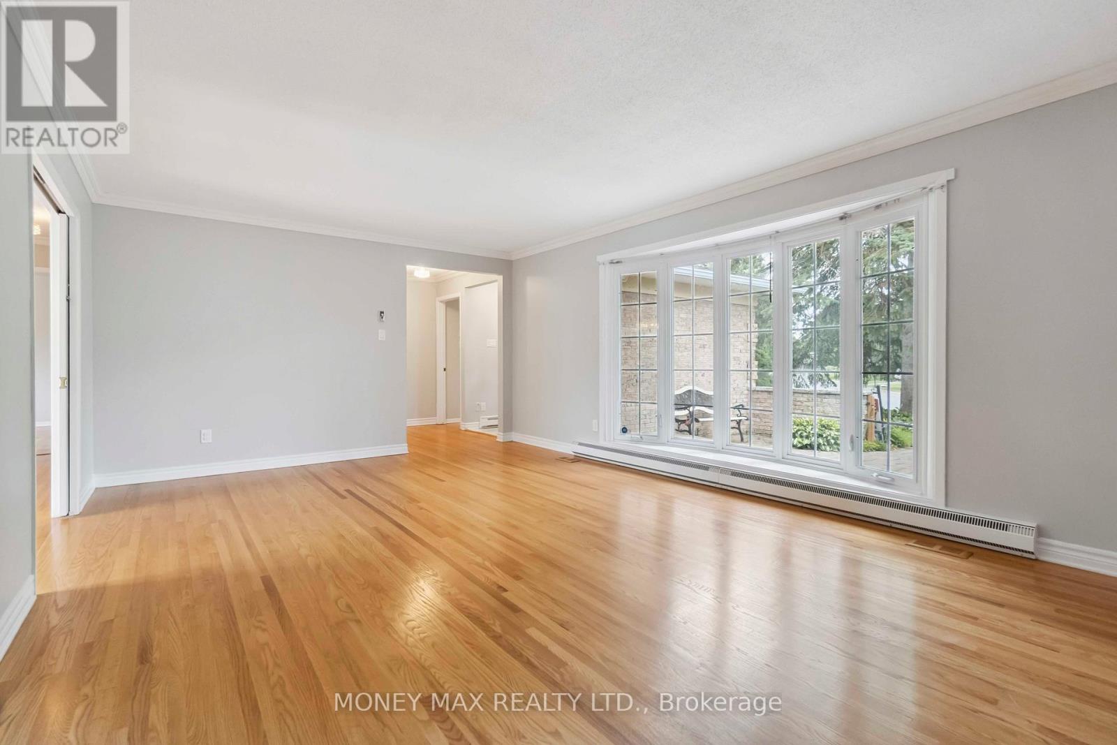 11 Jerrilynn Crescent