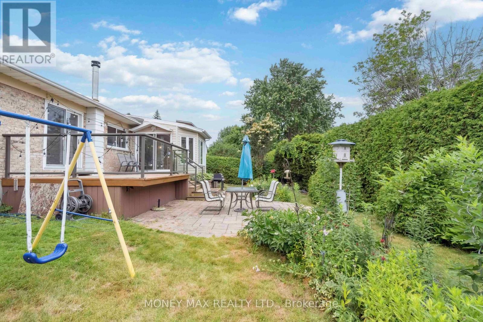 11 Jerrilynn Crescent