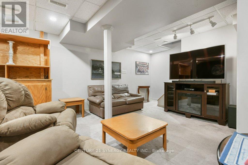51 Mika Street