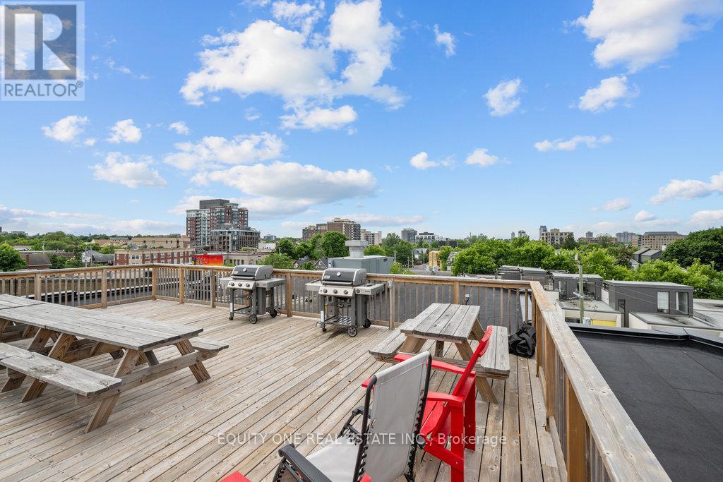105 - 101 Pinhey Street