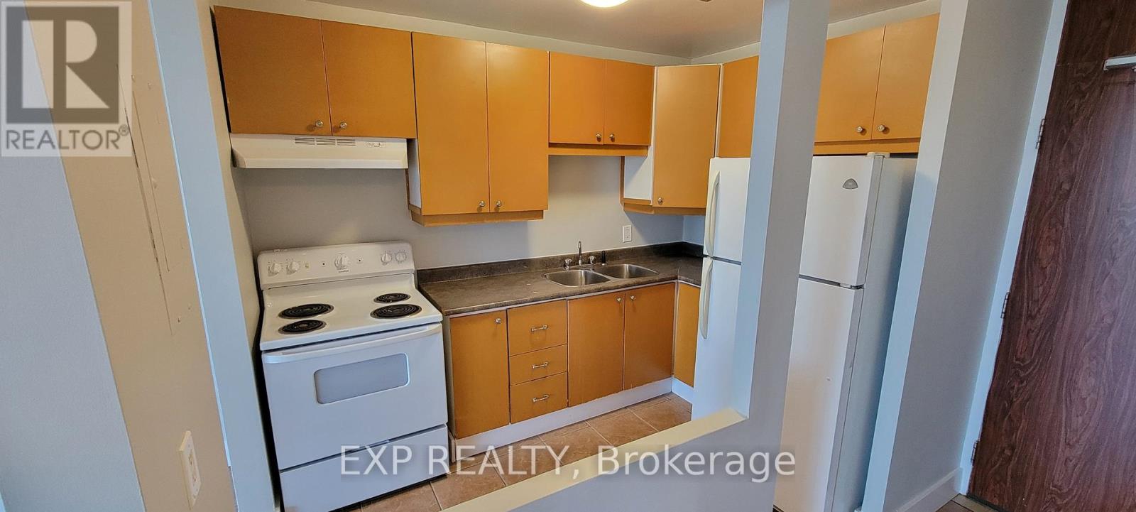 810 - 2020 Jasmine Crescent