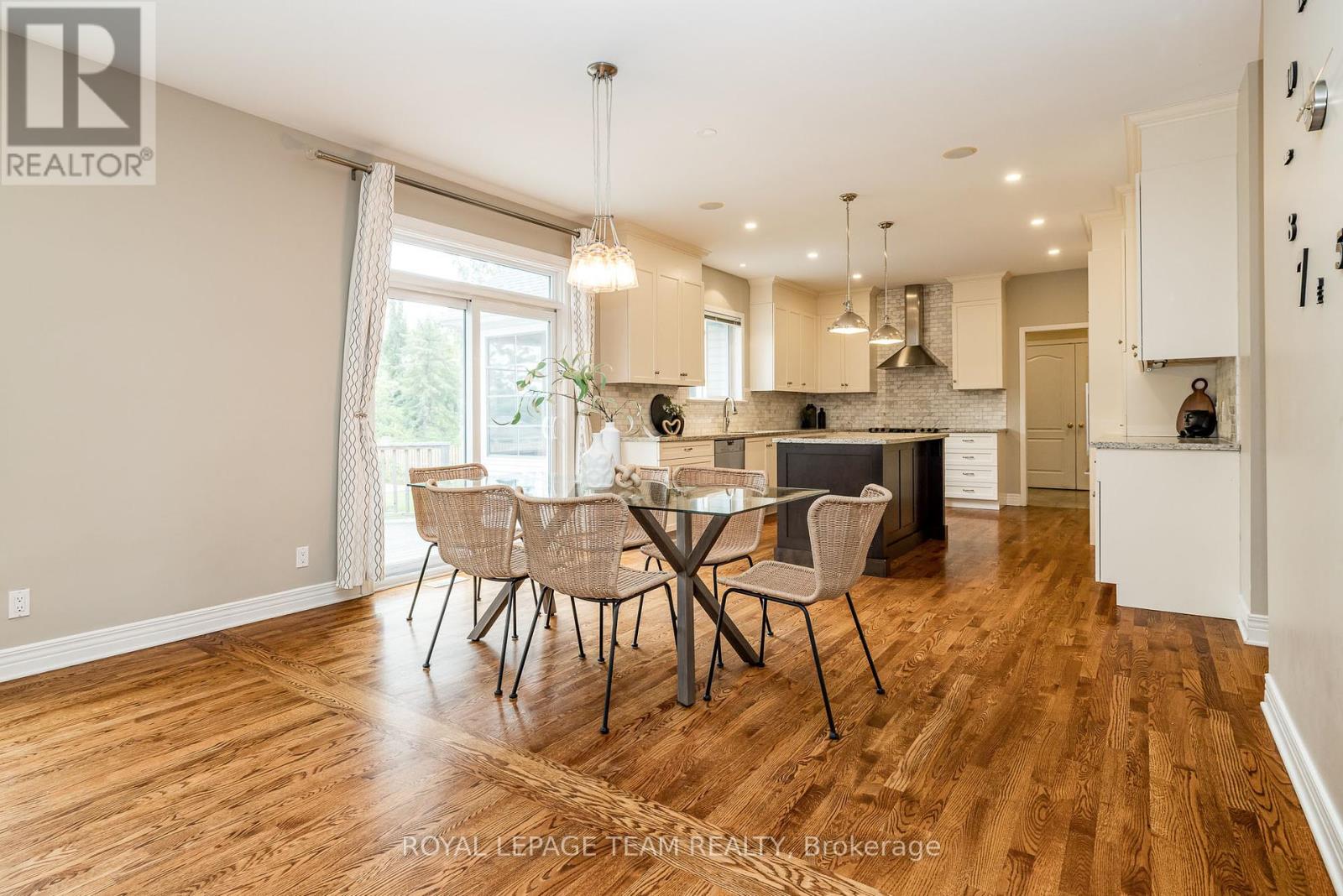 10 Beechgrove Gardens