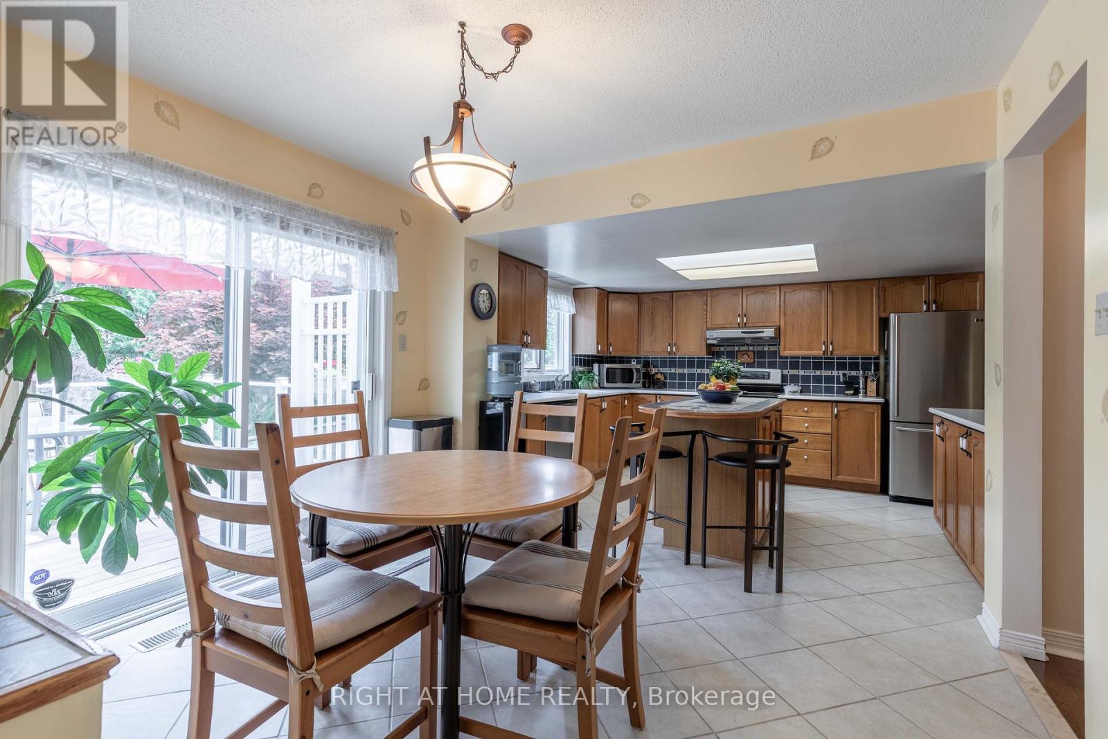 21 Hime Crescent