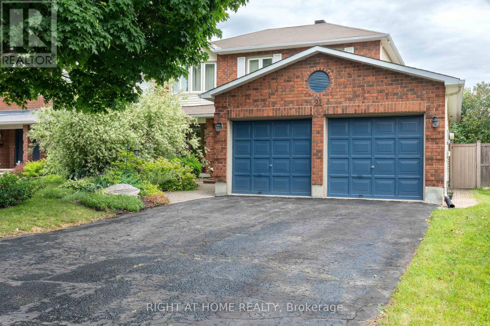 21 Hime Crescent