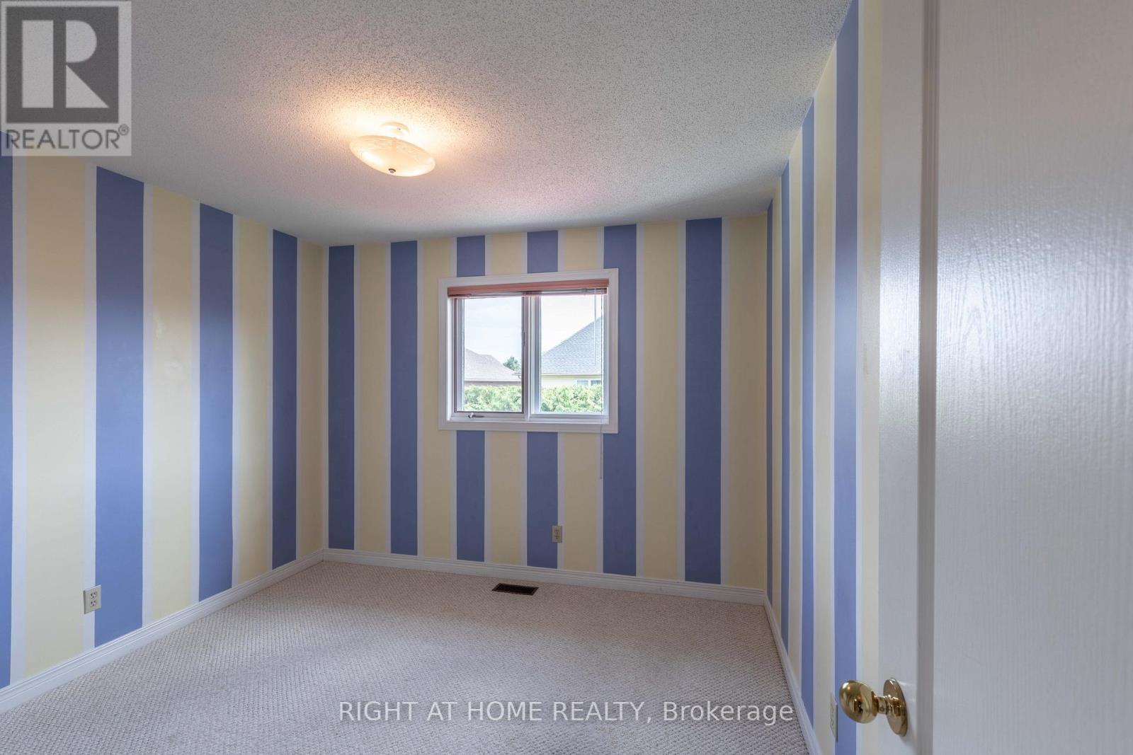 21 Hime Crescent