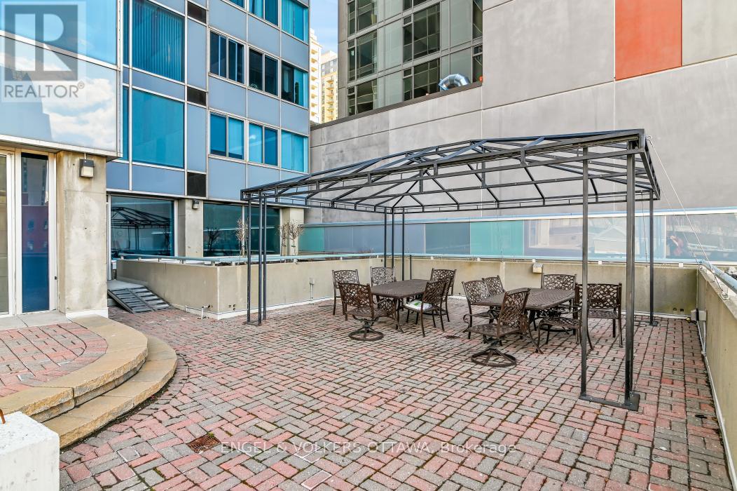 402 - 160 George Street