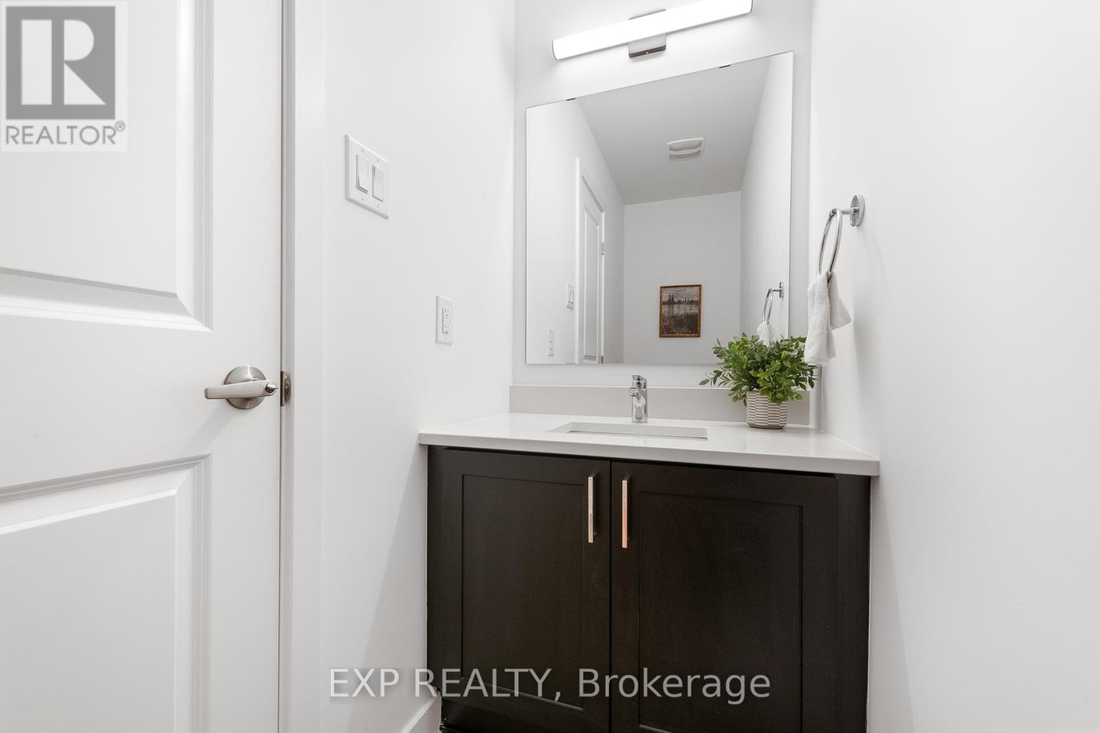 804 Ninaatik Place