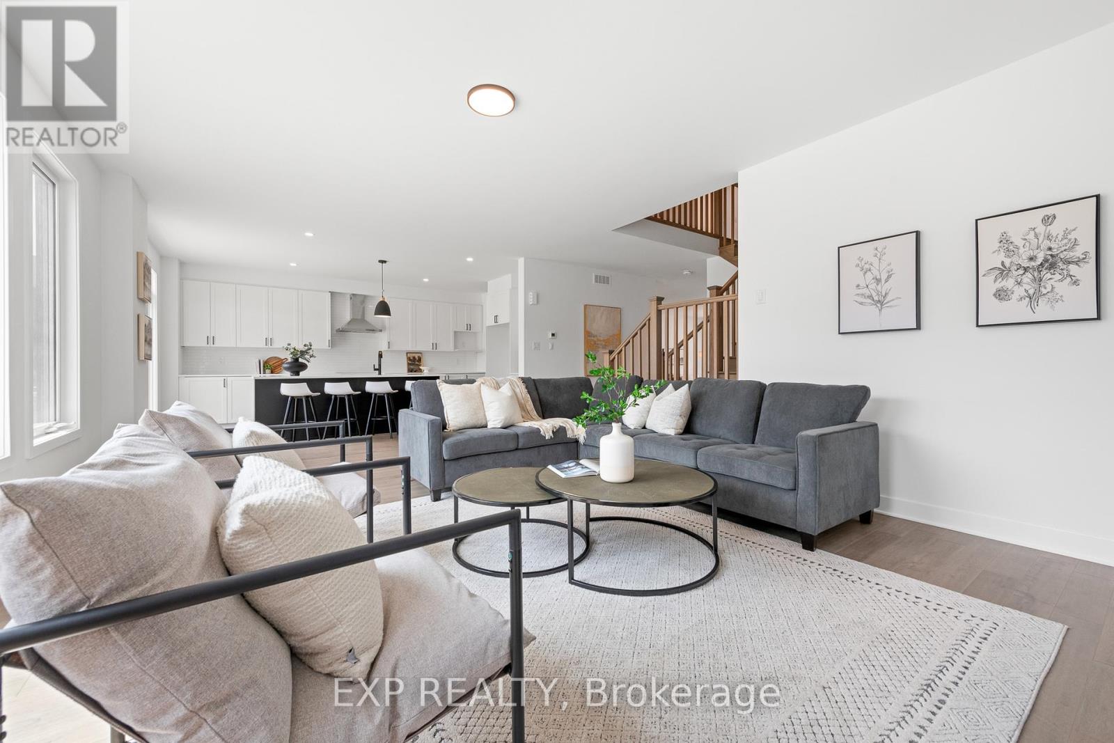 804 Ninaatik Place