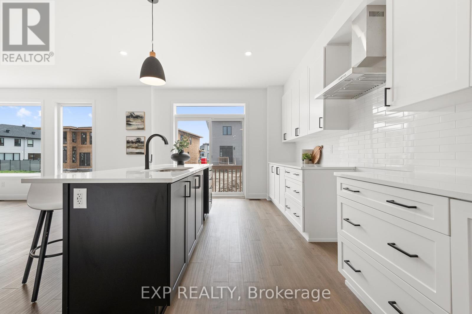 804 Ninaatik Place