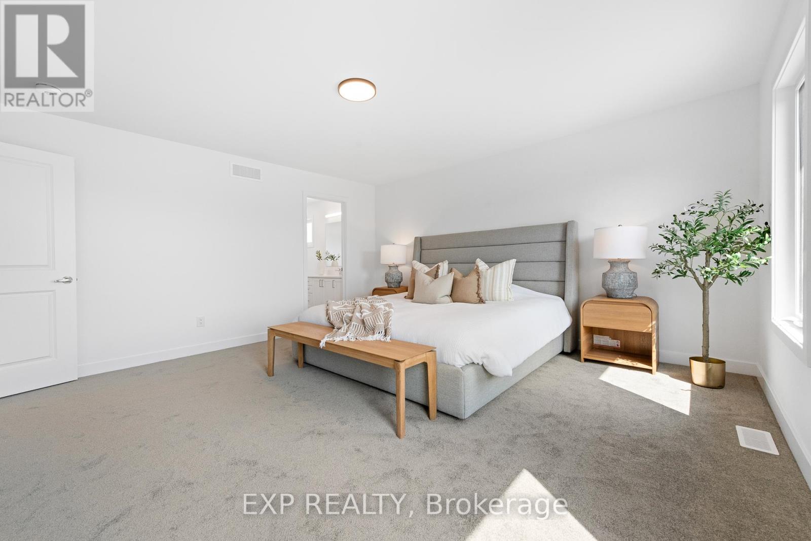 804 Ninaatik Place