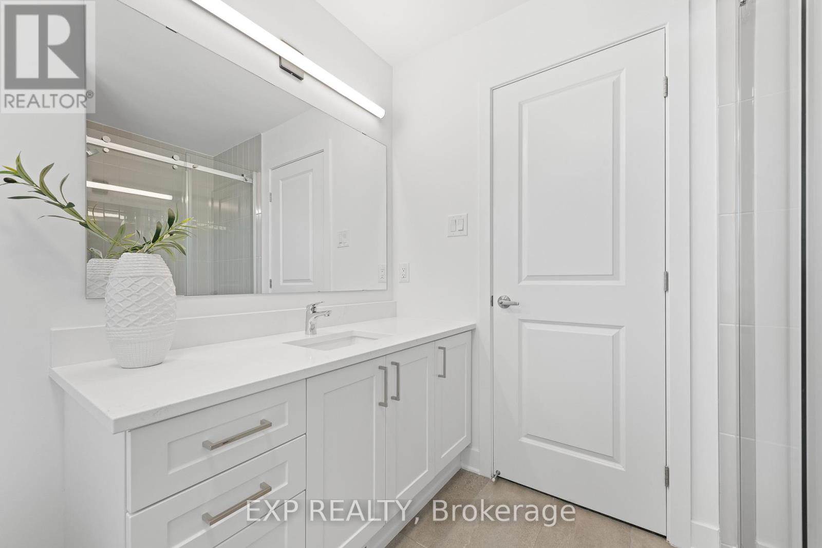 804 Ninaatik Place