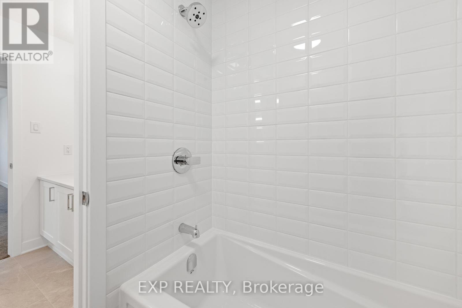 804 Ninaatik Place
