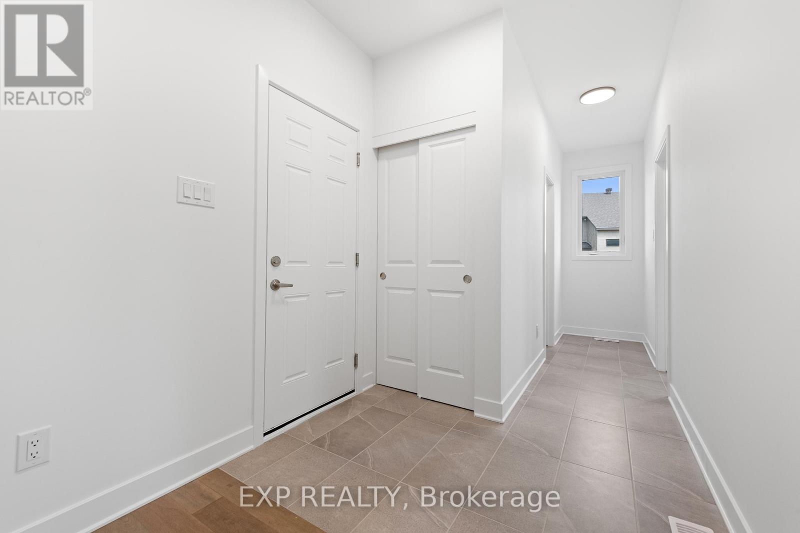 804 Ninaatik Place