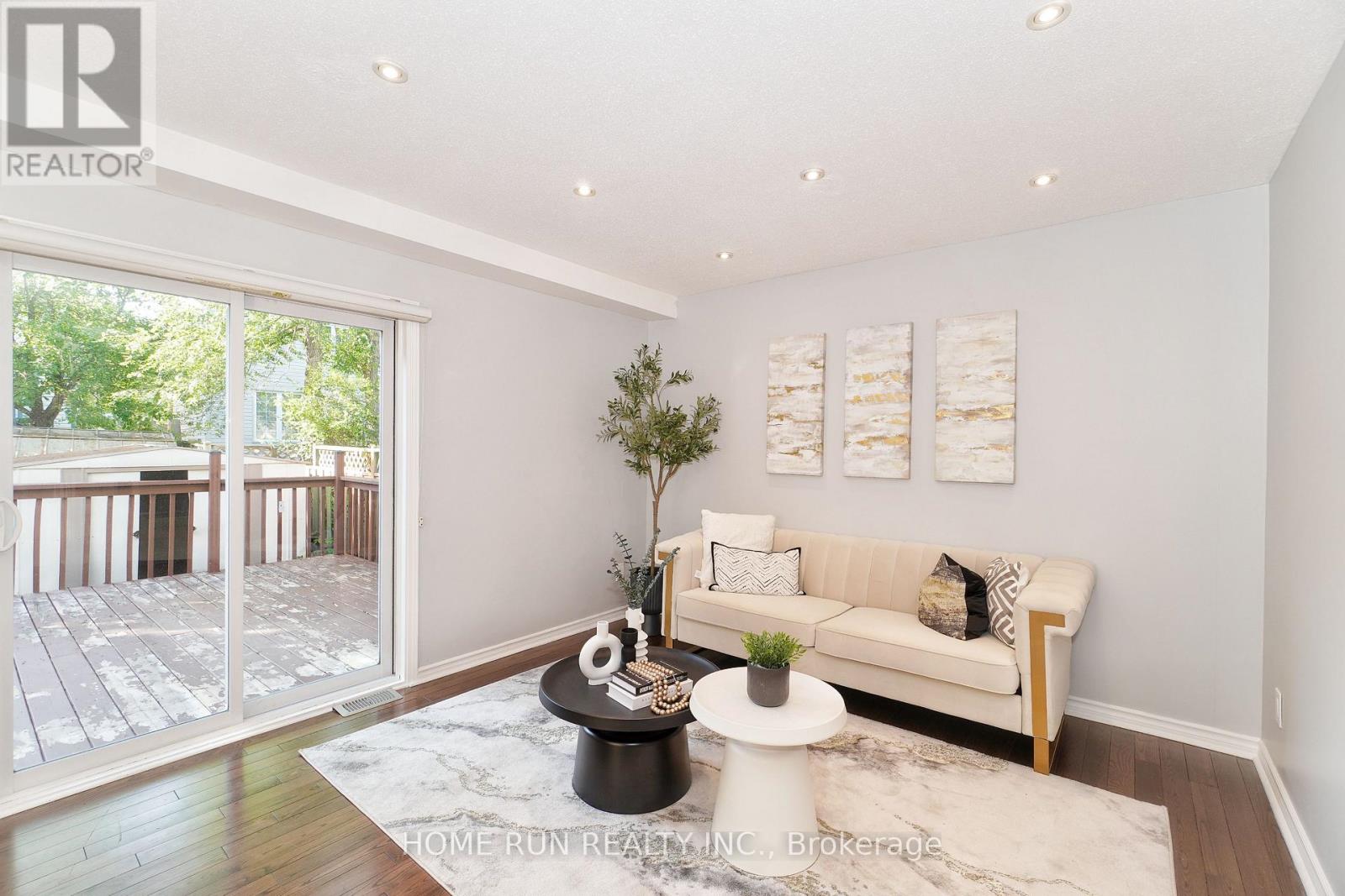49 Burlington Crescent