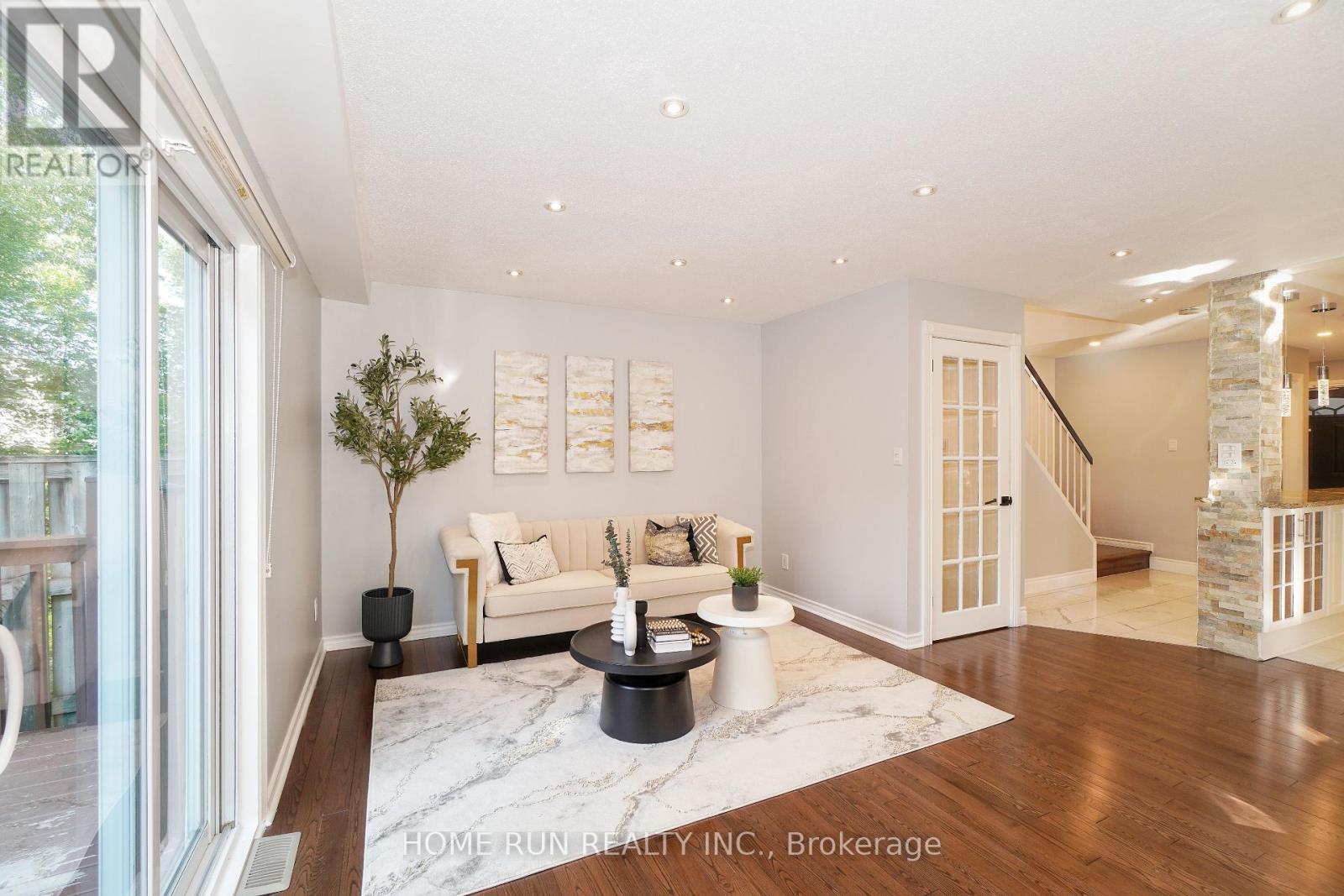 49 Burlington Crescent