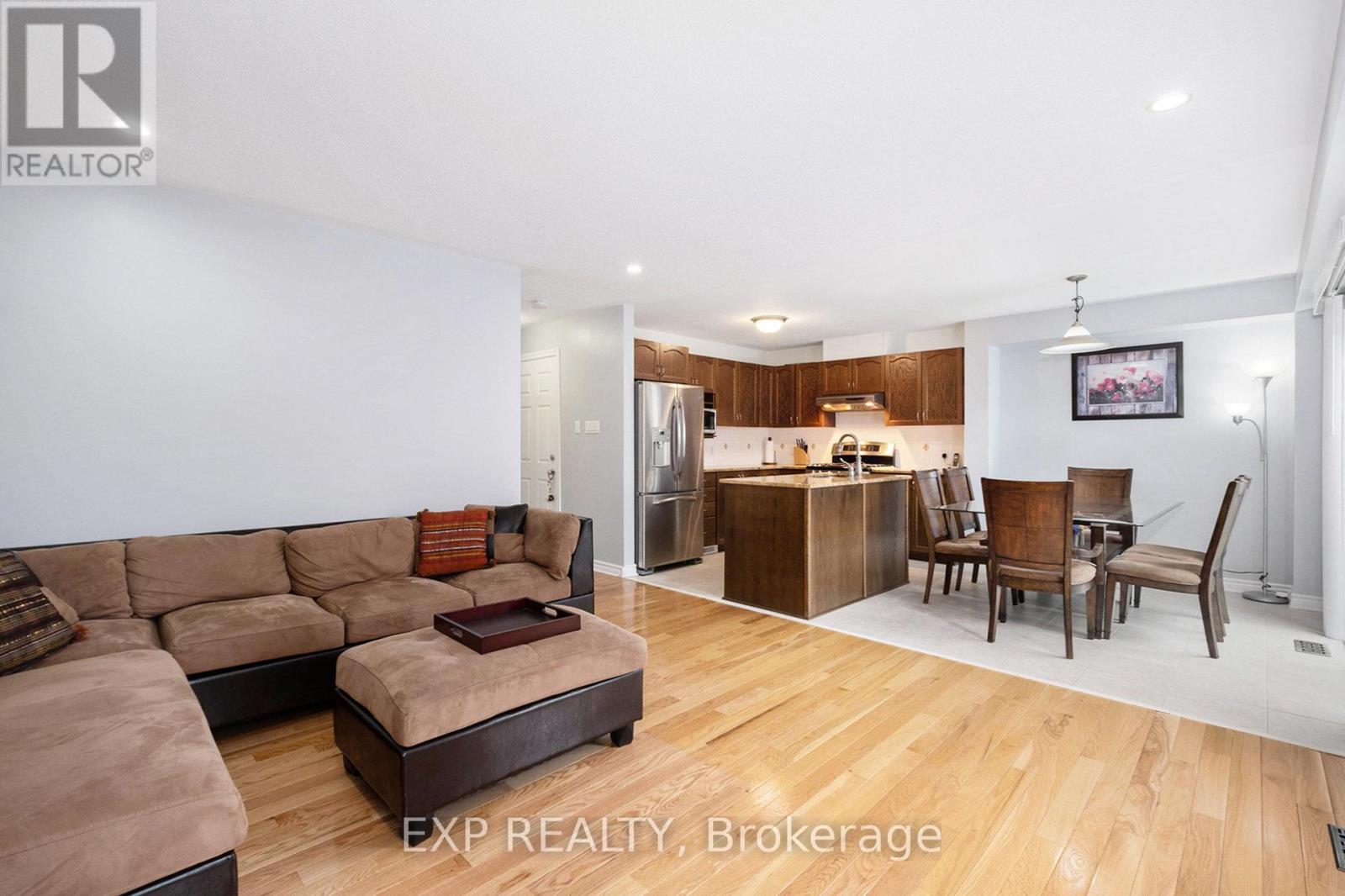 211 Leamington Way