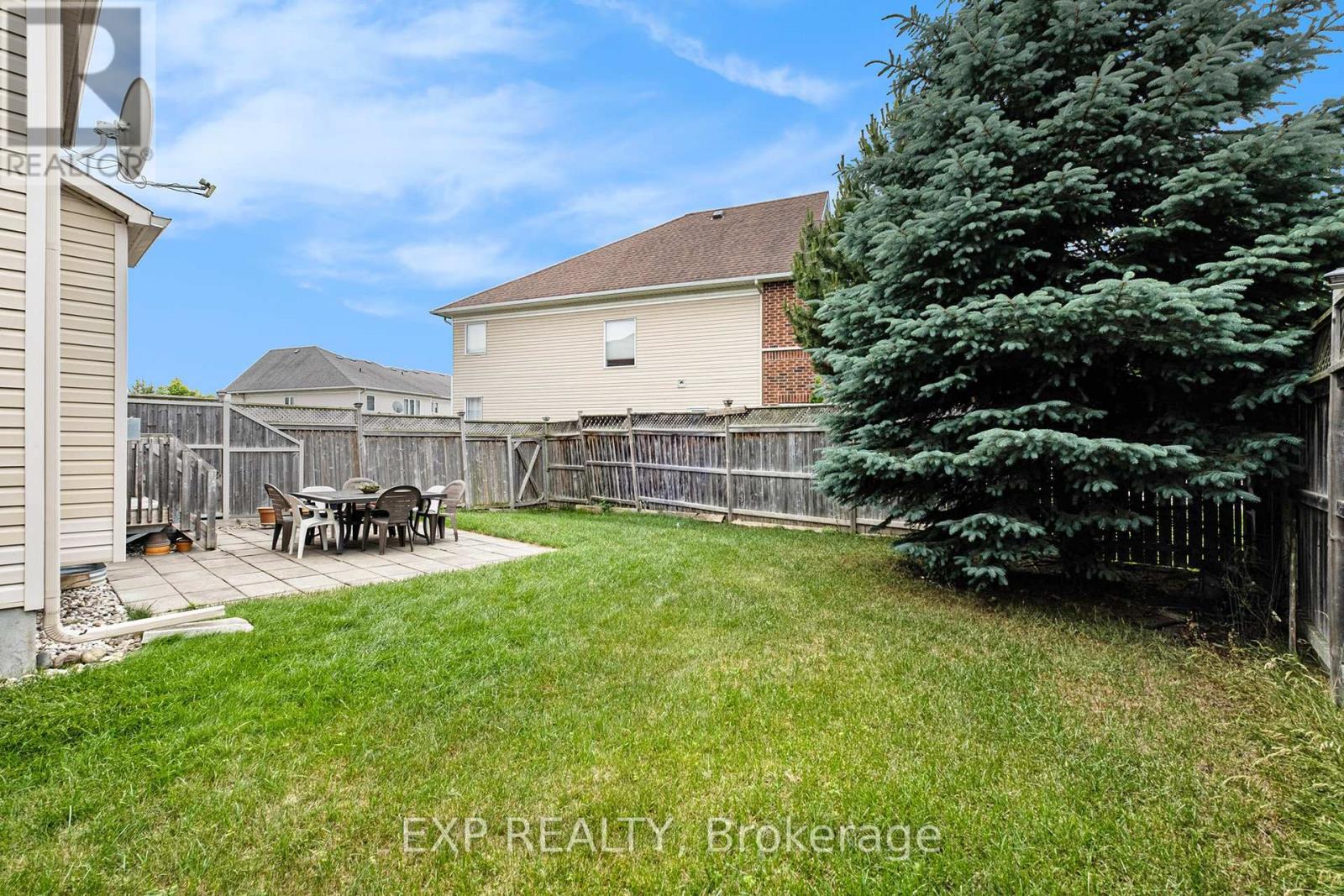 211 Leamington Way
