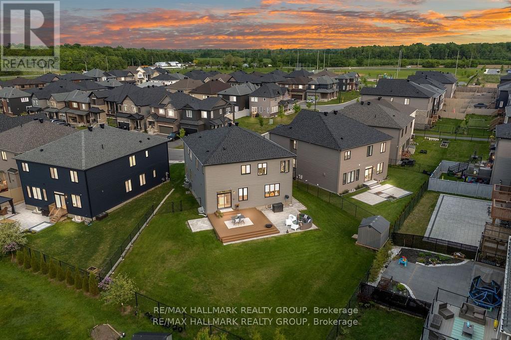 350 Cloyne Crescent