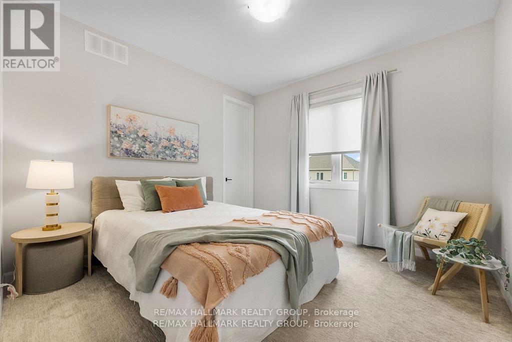 350 Cloyne Crescent