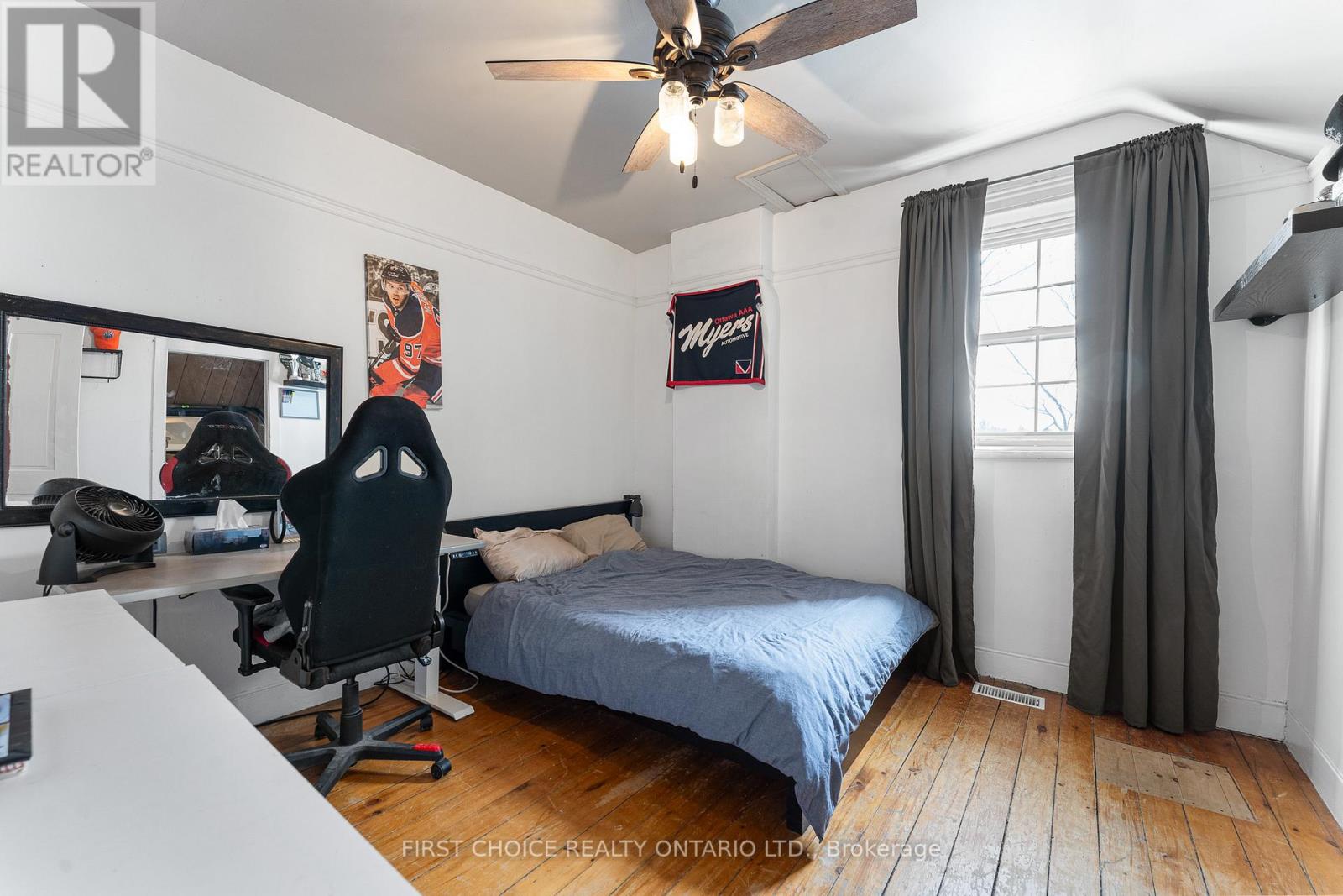8 Campbell Reid Court