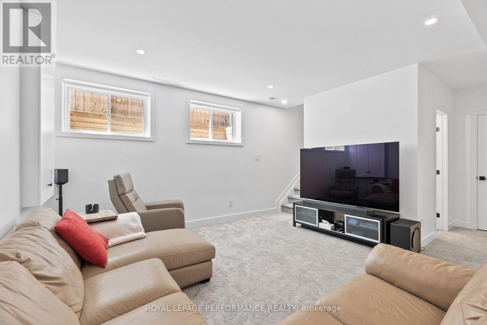 80 Dagmar Avenue