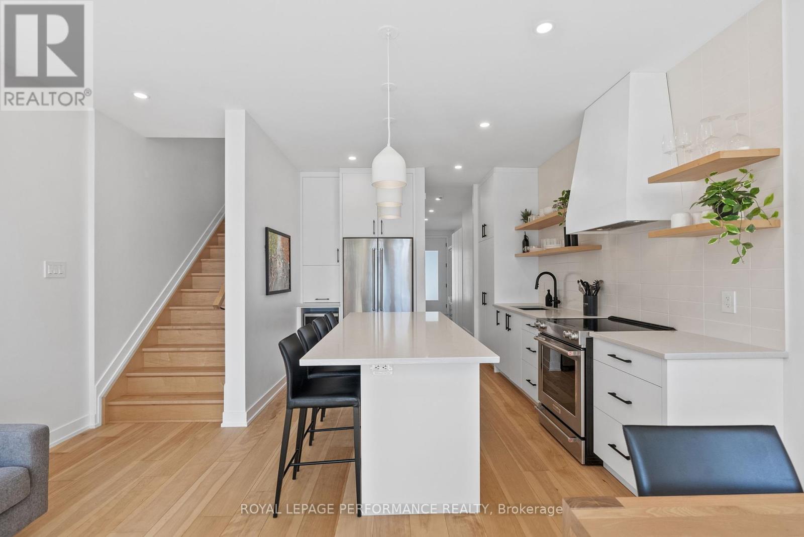 80 Dagmar Avenue