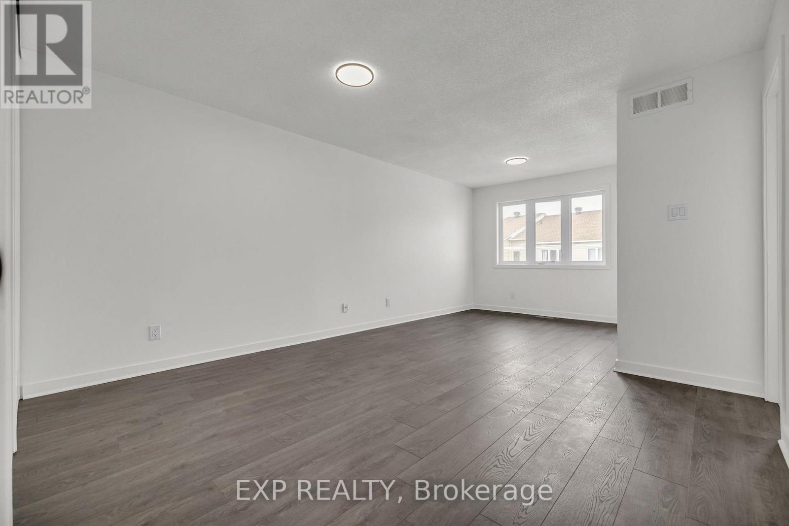 423 Hillsboro Private