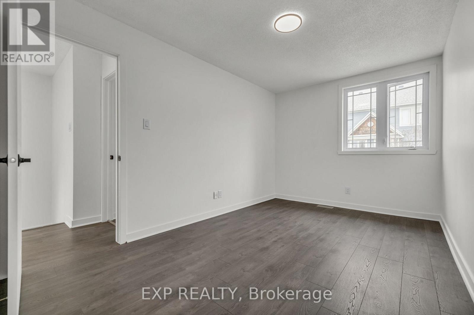 423 Hillsboro Private
