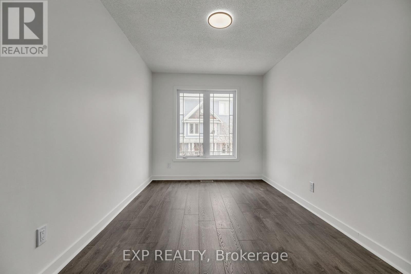 423 Hillsboro Private