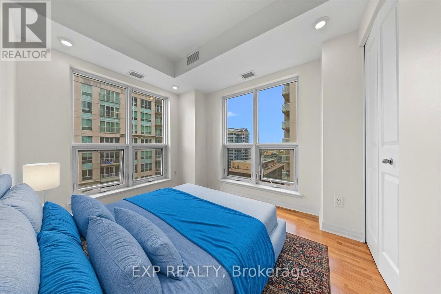 2009 - 195 Besserer Street